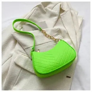 Mini Bolso de Hombro para Mujer – Bolso de Fieltro Elegante con Diseño Sofisticado, Estilo Media Luna y Tipo Silla de Montar – Colección 2025