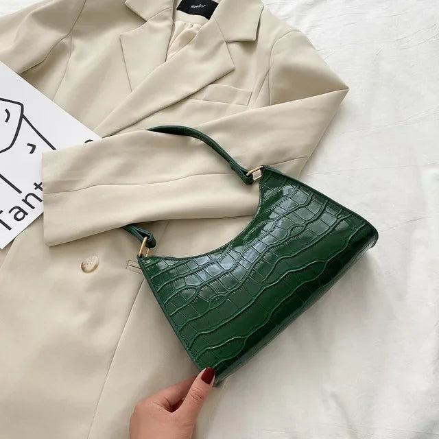 Bolso De Axila Con Estampado De Cocodrilo