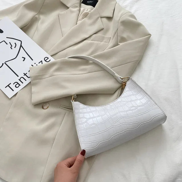 Bolso De Axila Con Estampado De Cocodrilo
